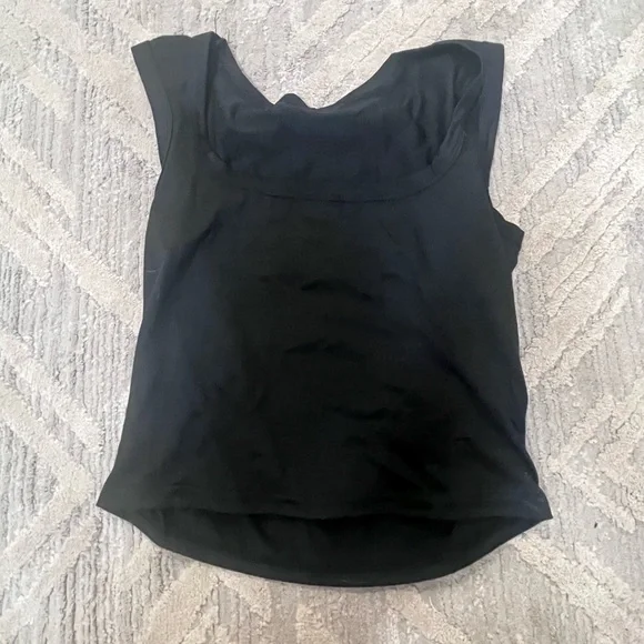 White Sleeveless Women's Top - Picture 4 of 5